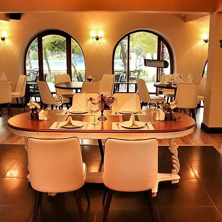 Akkent Garden Hotel 3*